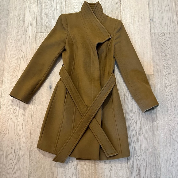 Aritzia Babaton Connor Wool Coat Size XS Tan Colour - Picture 9 of 13